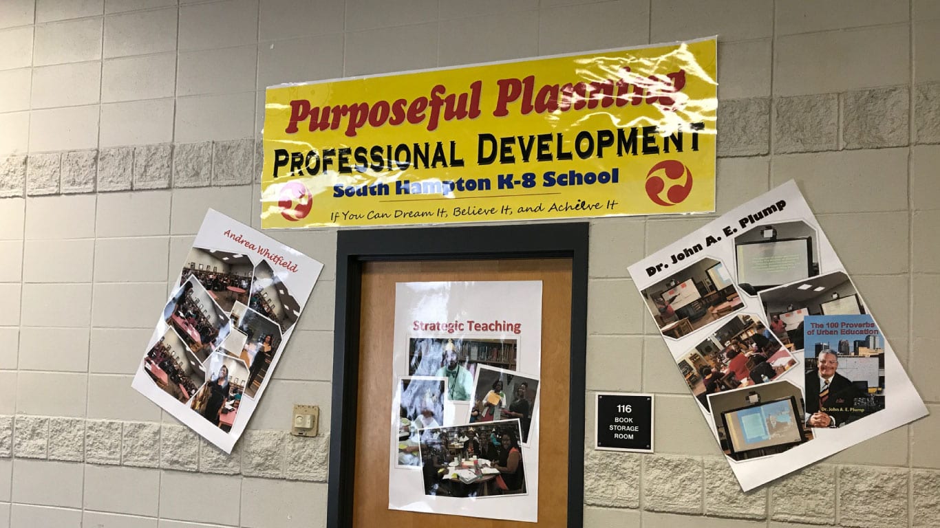 Schoolteacher and classroom signs printed by the color pro poster maker machines